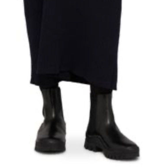 🔴SOLD🔴 THE ROW Greta Lug Sole Winter Chelsea Boot- Black - Picture 5 of 16